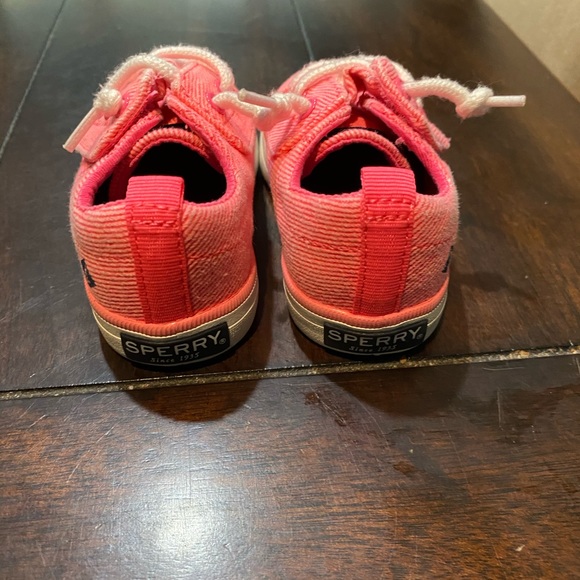 Baby Sperrys Hot Pink - Picture 3 of 4